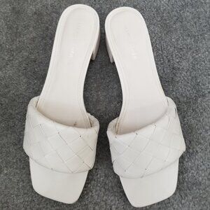 Marc Fisher | White Slides
